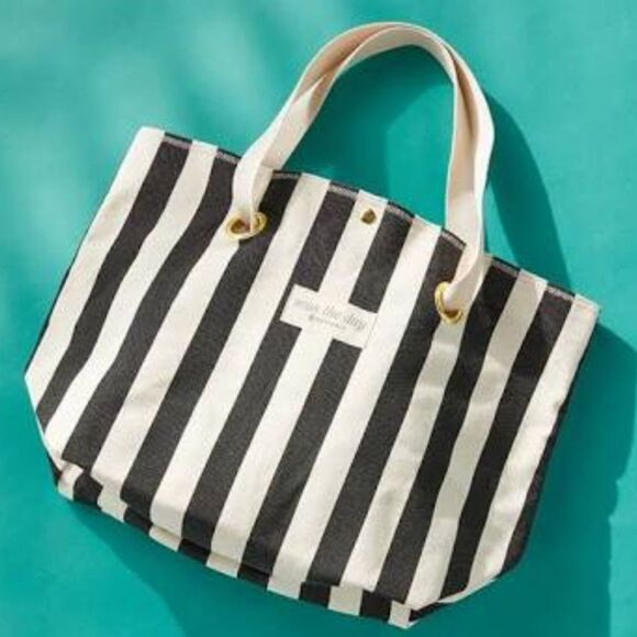 Wantable - Seas The Day - Spring Break - Resort Beach Bag - New! - Picture 2 of 3